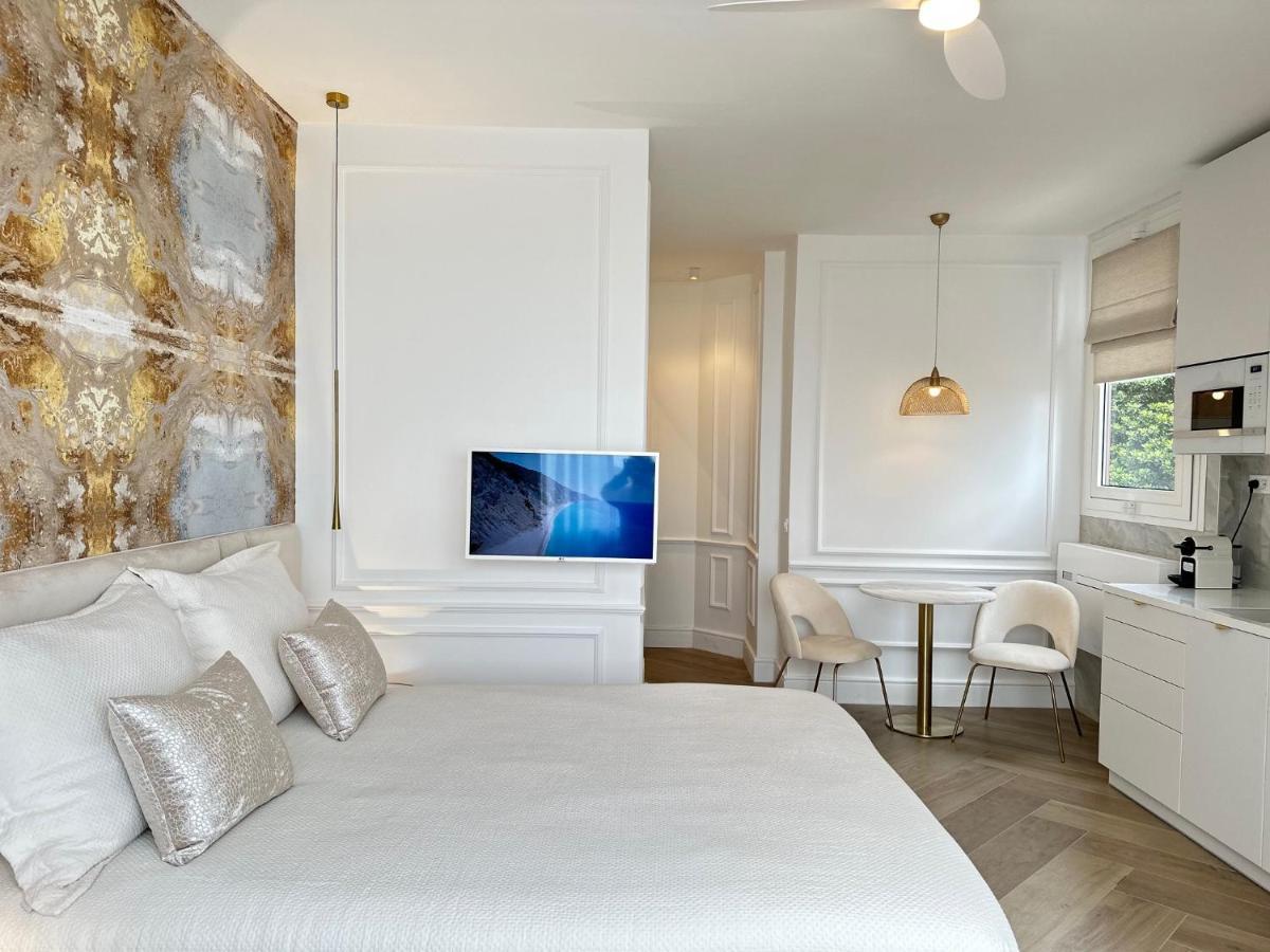 Appartamento Aria Del Mare Ventimiglia Bagian luar foto